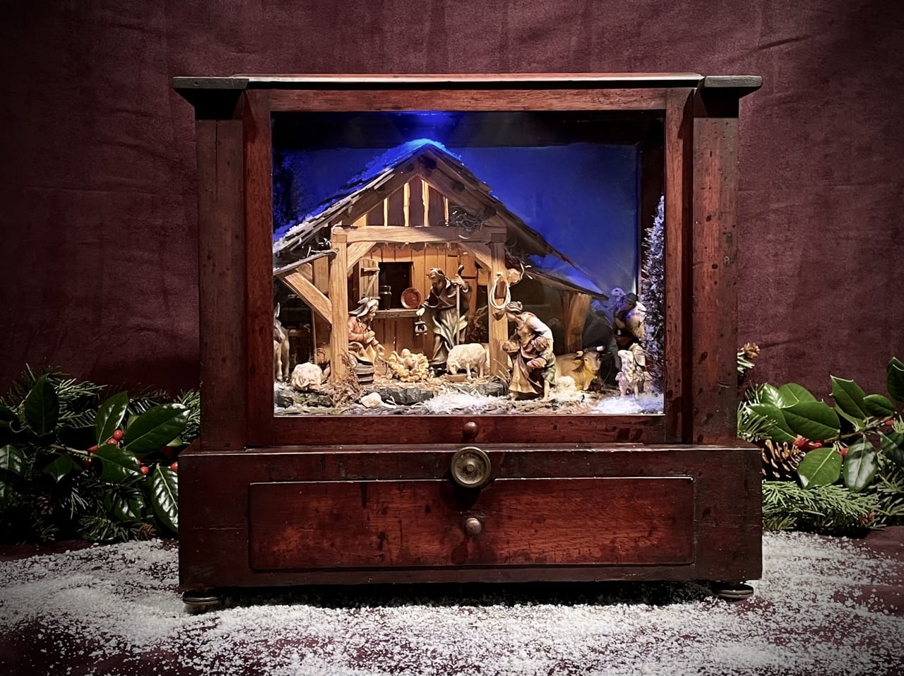Tyrolean Assayers Crib – nativity stable by Navidad Nativities Atelier