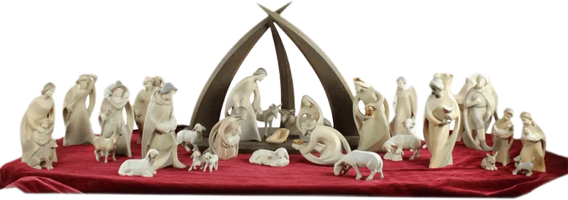 Rowi Leonardo Large Set with Stable by Rowi Sculptures