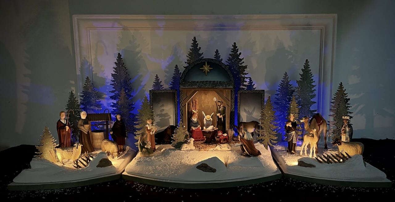 Nordic Julekrybbe – nativity set by Navidad Nativities Atelier